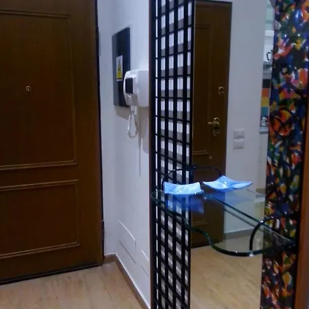 Guest house Domus Amelia 2*